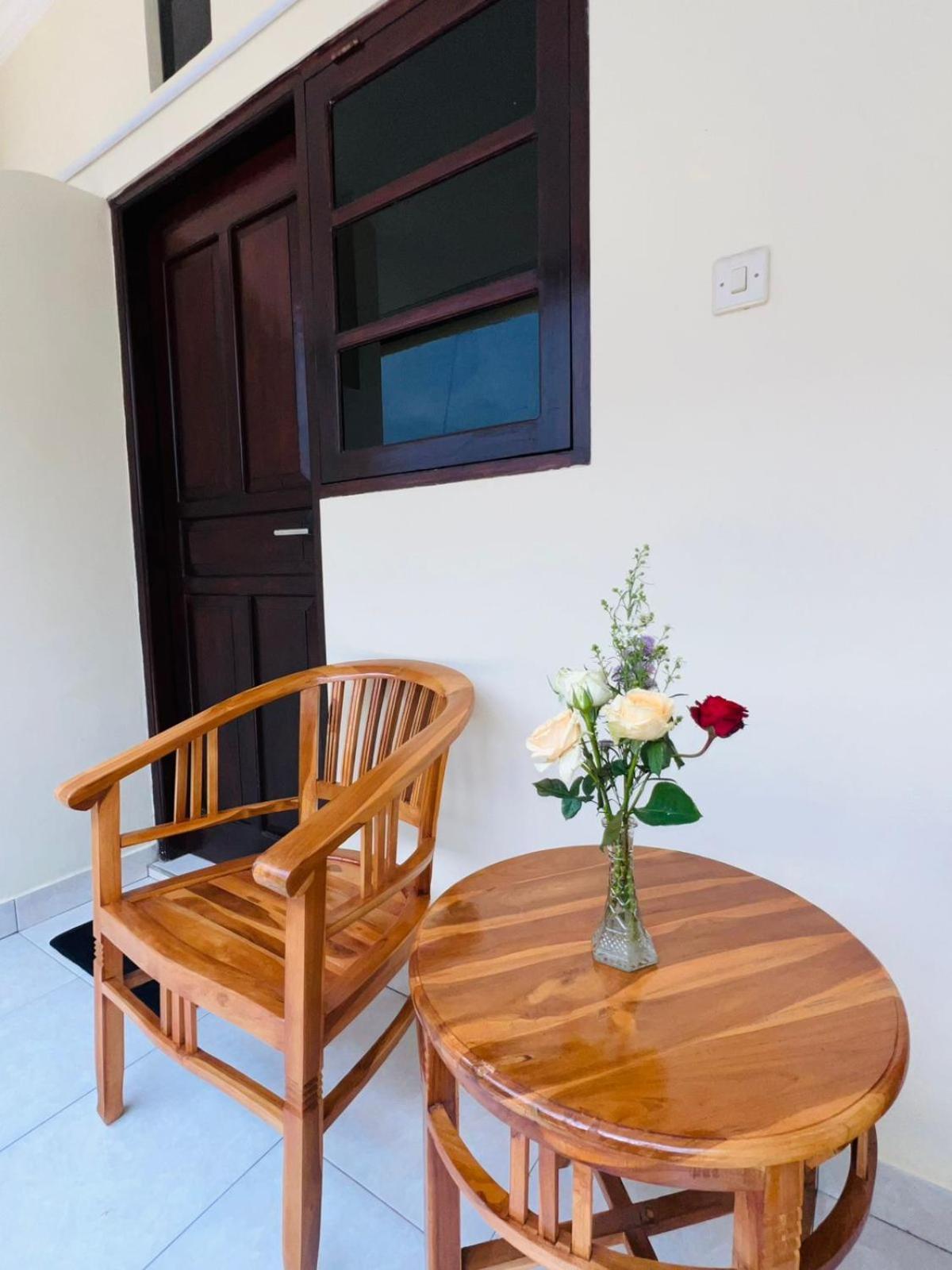 Zigiz Lovina Hostel ภายนอก รูปภาพ
