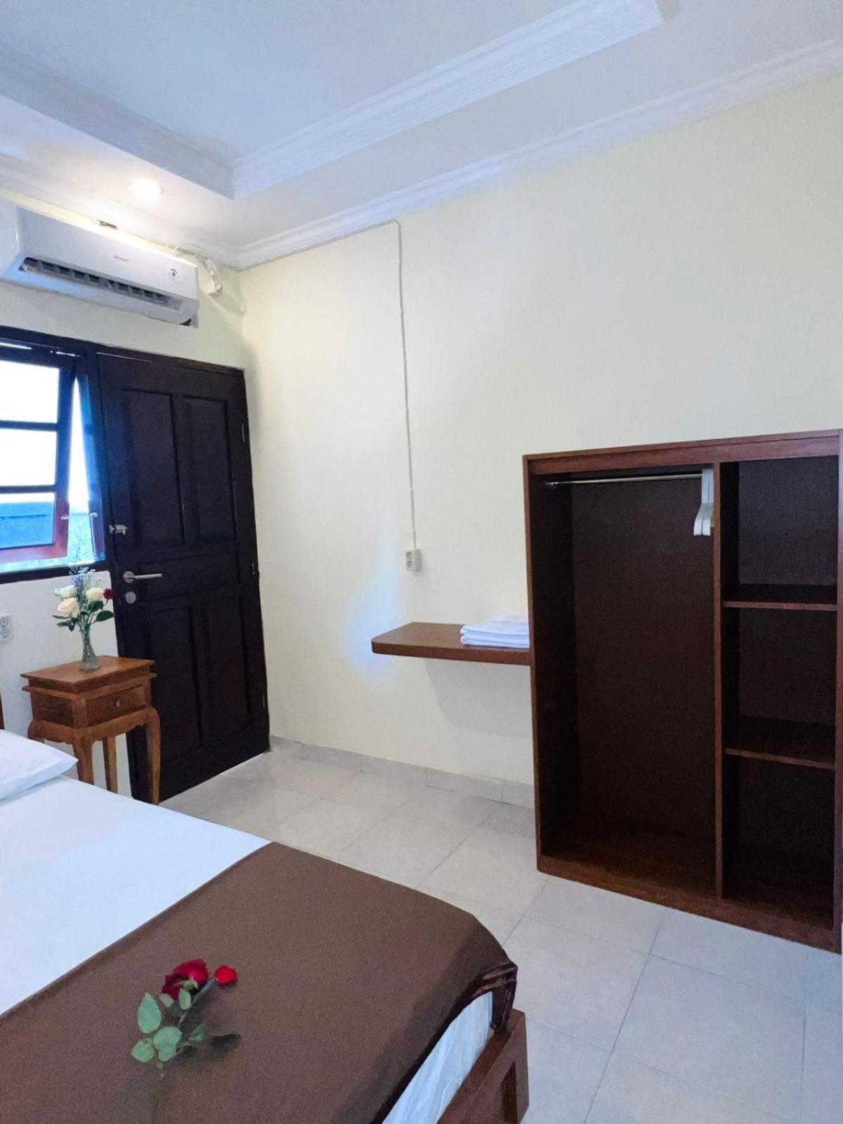 Zigiz Lovina Hostel ภายนอก รูปภาพ