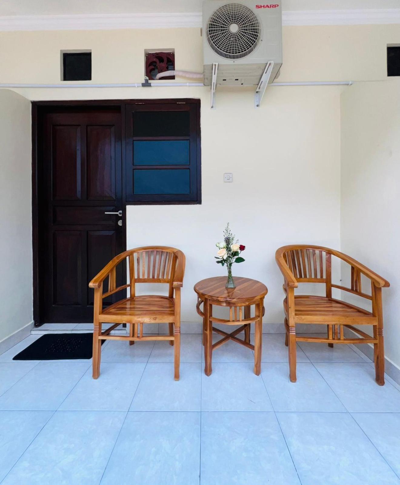 Zigiz Lovina Hostel ภายนอก รูปภาพ